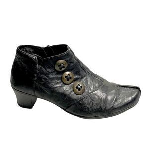 RIEKER Black Leather Ankle Boots With Heel And Button Detail 38